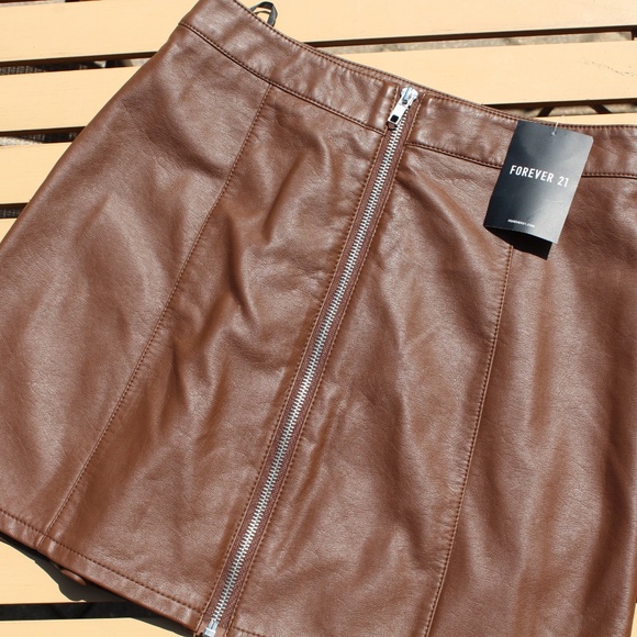 Brown Leather Skirt Forever 21 - Picture 4 of 5